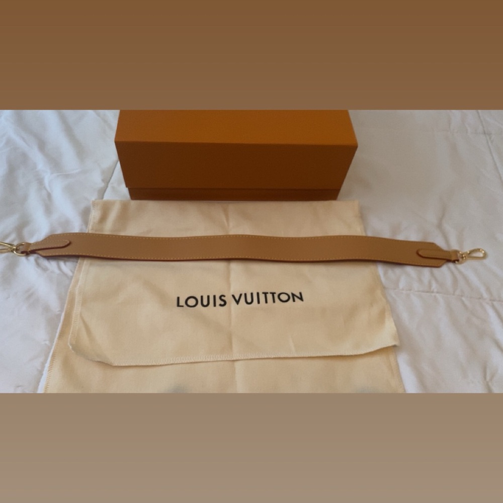 Louis Vuitton Tan Leather Vachetta Shoulder Strap with Gold Hardware